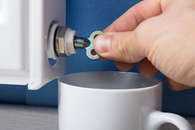 Come sfiatare i termosifoni